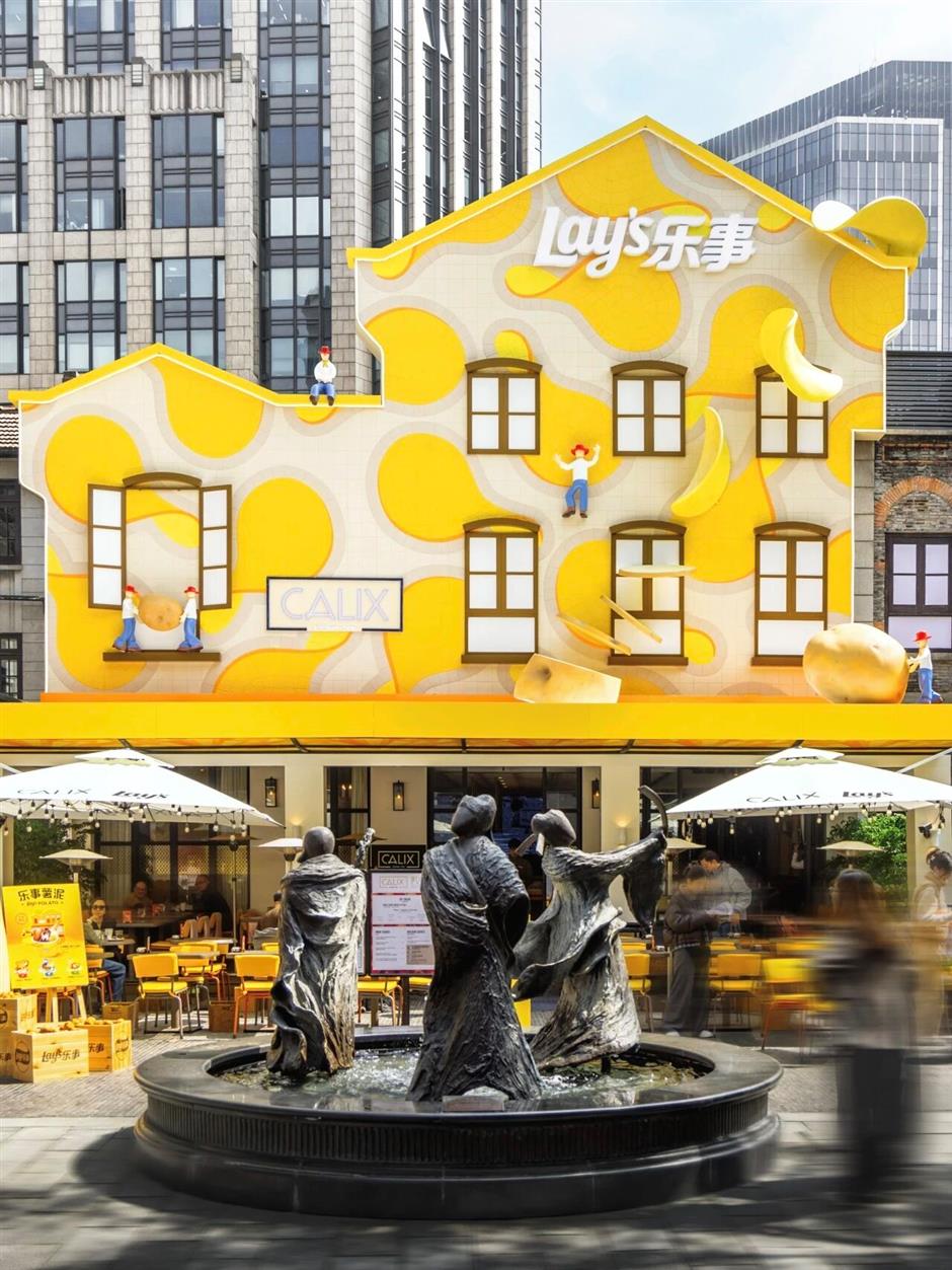 [First in SH] GiGO, Lay's, Keds & Vann Valrence Land in SH