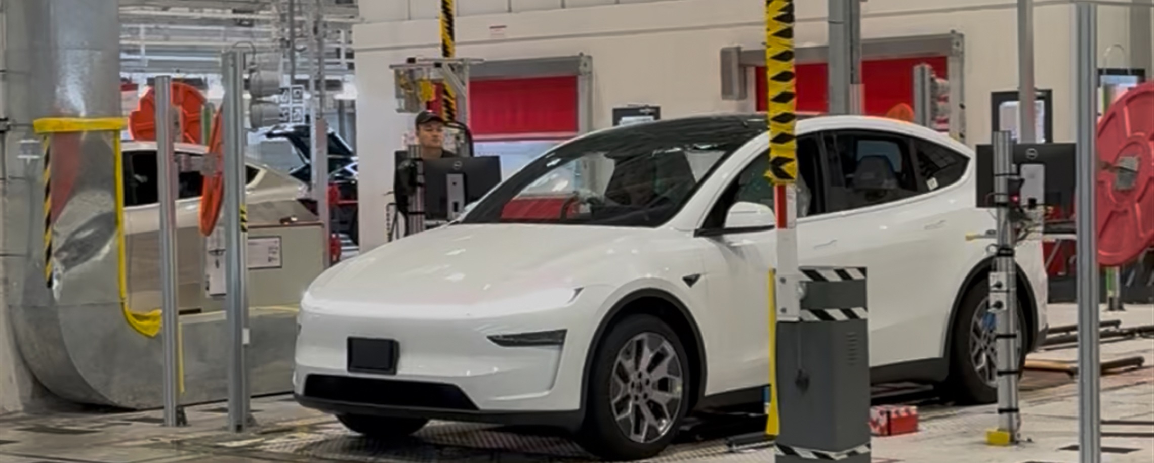 Tesla Eyes Shanghai as Humanoid Robot Hub