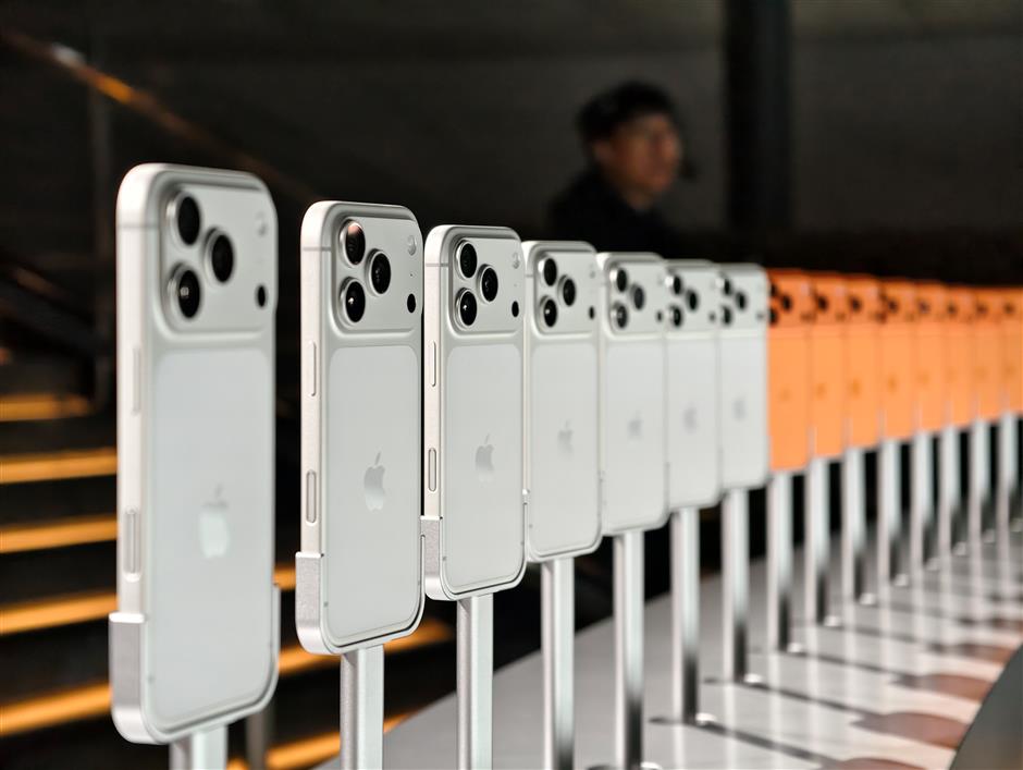 Apple Poised to Enter the Market of Foldable Phones, Facing Stiff Competition in China