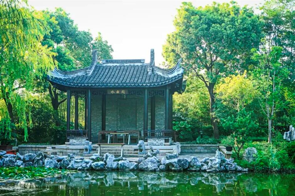 千亩花谷、非遗手作、田园小院,都藏在上海这个小镇!