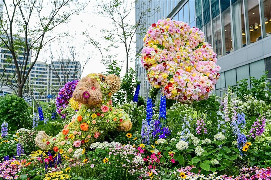 'Sea of Flowers': Shanghai Blooming for International Show