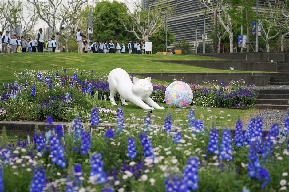 Shanghai in Bloom as Citywide Flower Show Opens