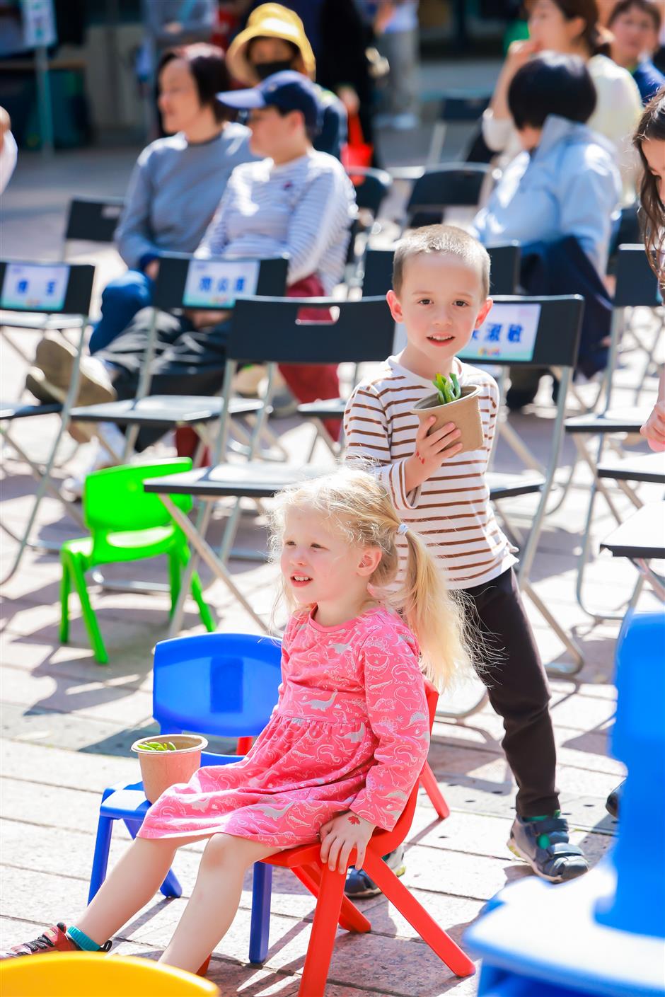 Expats Join in Hongqiao Community Lifestyle Festival