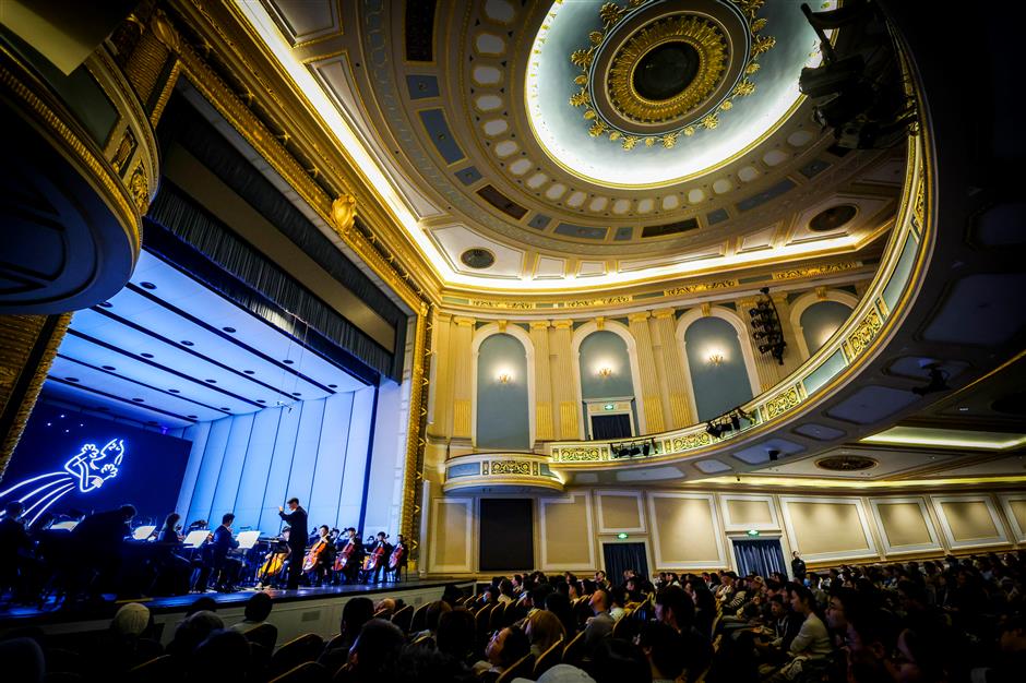 When the Animator Becomes a Performer Alongside the Orchestra