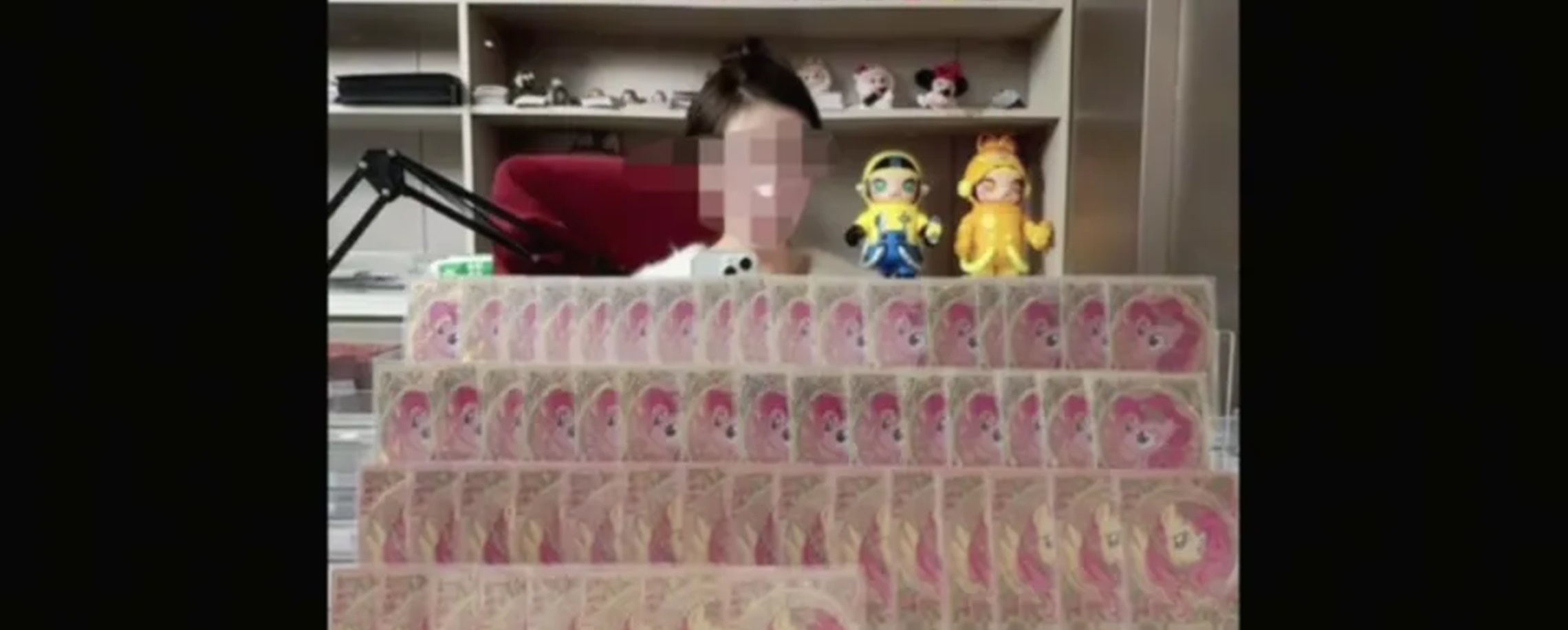 Father to Turn in Daughter, 19, After She Embezzles US$2.5 Million From Familiy Business to Tip Livestreamers