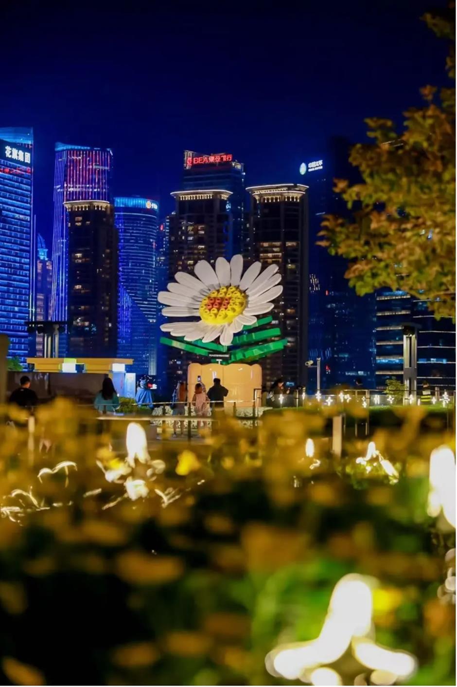 走花路、逛花市、赏演艺!上海春日顶流花会来了