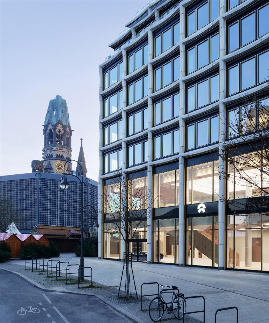 Broken Links in Overseas Sales, Servicing Undermine Chinese Auto Exporters