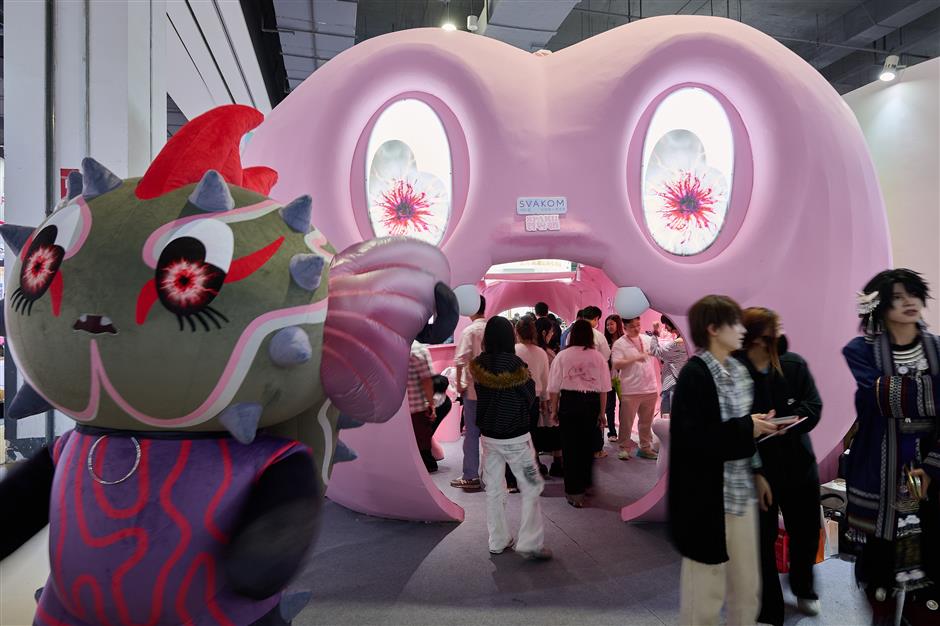 [Inside Look] The API Adult Expo: Shanghai's 'Sexpo' Has a Glow-Up