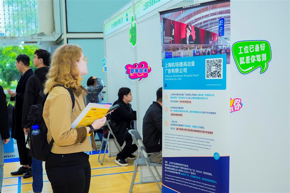 Advertising Career Fair Draws Thousands of Aspirants