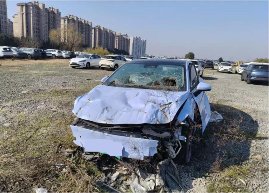 Wrecked EV From Fatal Crash Sells for Four Times Starting Price at Court Auction