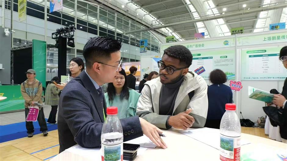 Advertising Career Fair Draws Thousands of Aspirants
