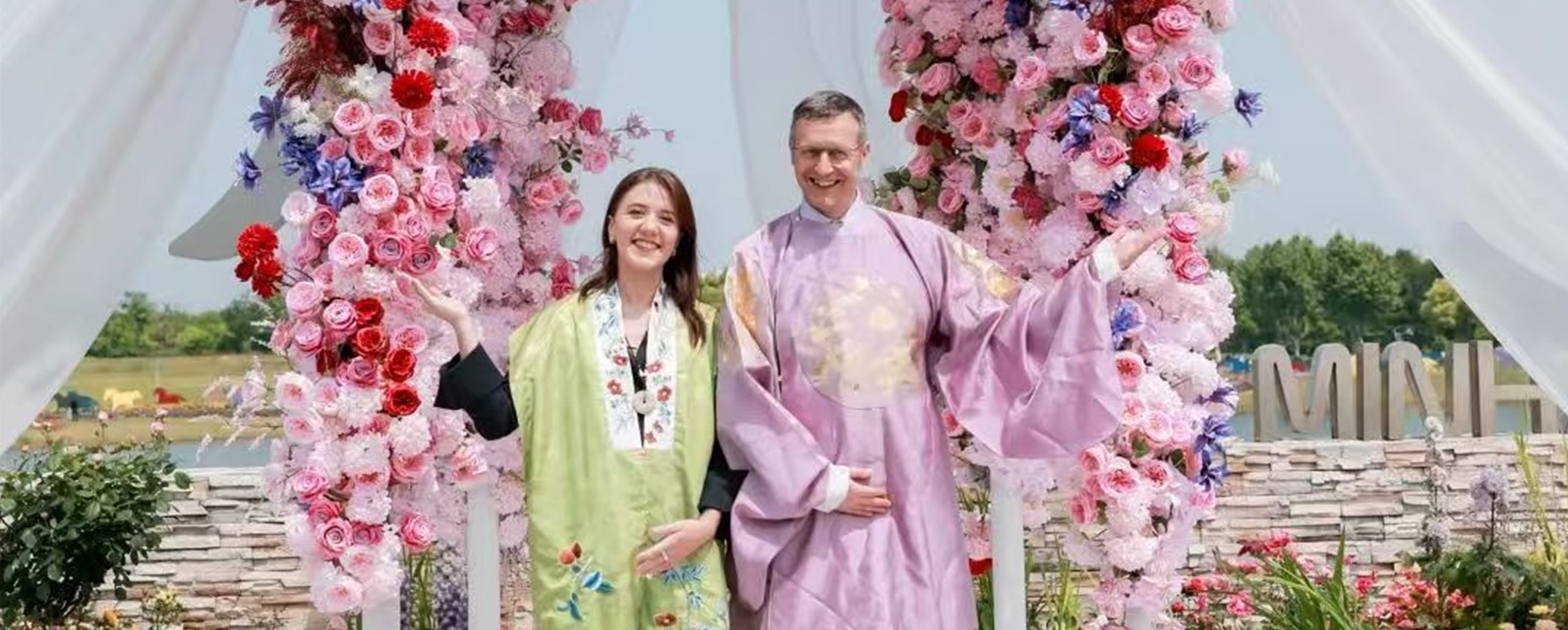 Sino-French Salon Blends Floral Art, Heritage, Urban Exchanges