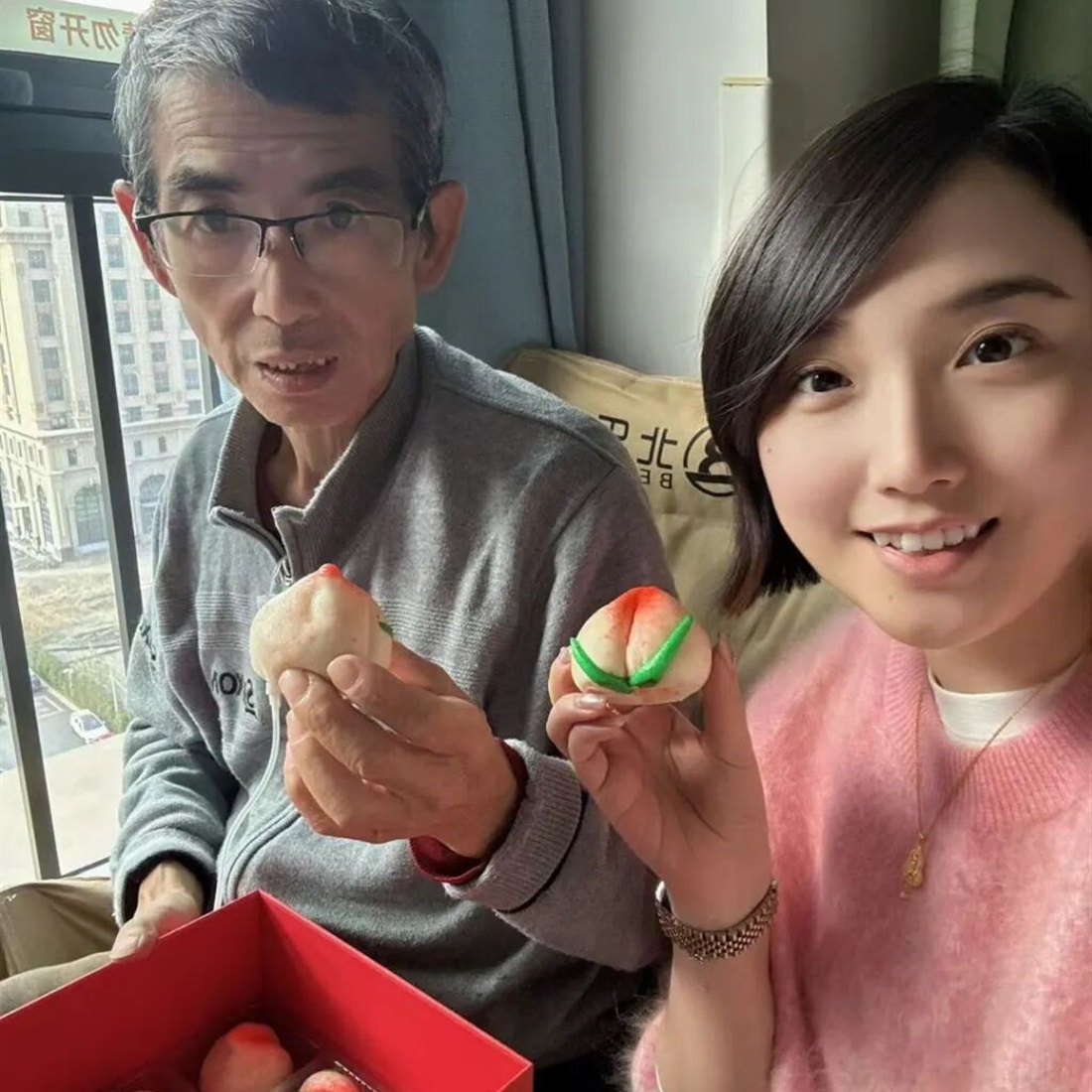 'Dad Is Just Going on a Trip': A Daughter's Final Lesson From Her Most Clear-Minded Father