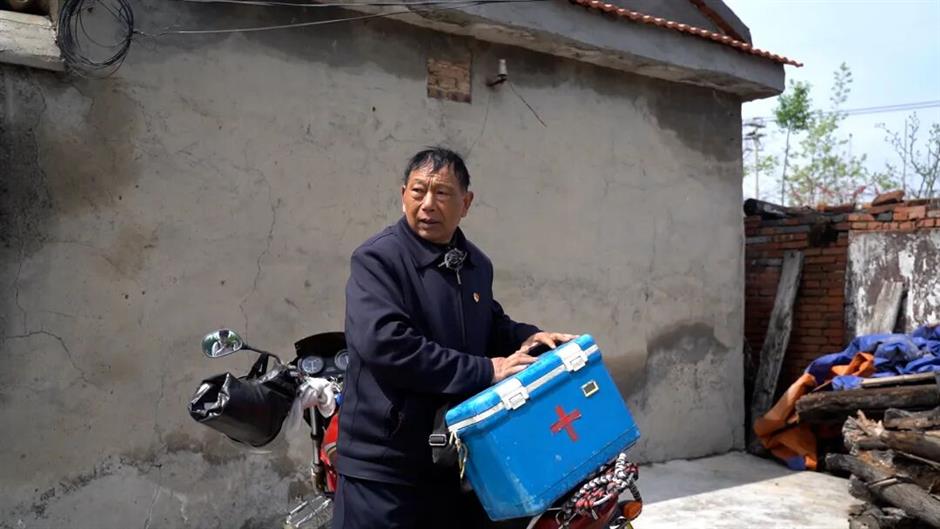 China's 'Mountain 120': After 70,000 Trips and 9 Motorbikes, This Rural Doctor Still Answers the Call