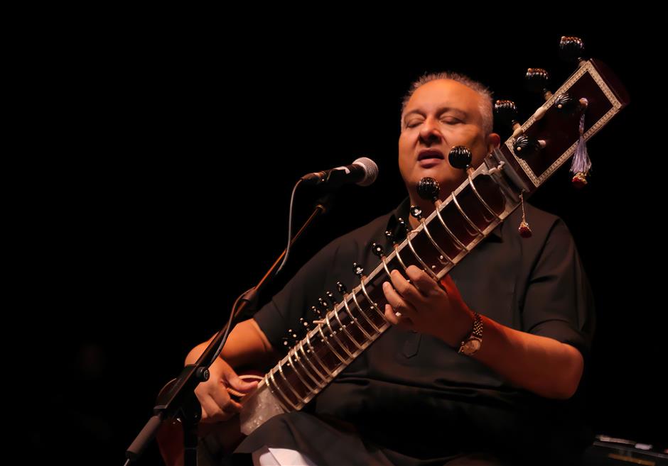 Where the Sitar Gently Sings: Shujaat Khan Brings the Romance of Raga to Shanghai Yet Again