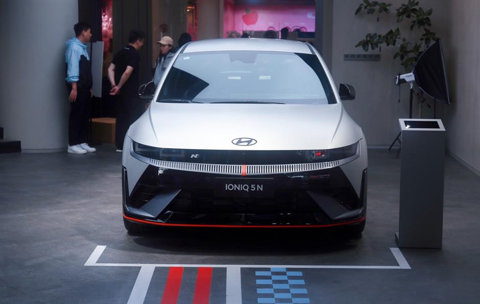 Beijing Auto Show a Backdrop for New Assault by Industry Also-Rans