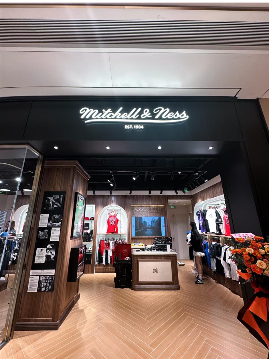 [First in SH] Neo Young 6, K-Pop Debuts, and the Mall Wars