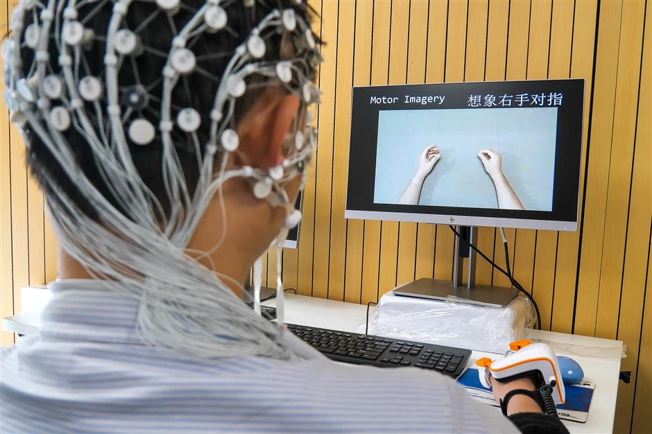 [China Tech] Yueyang Hospital Wins Approval for Futuristic Hand Rehab System