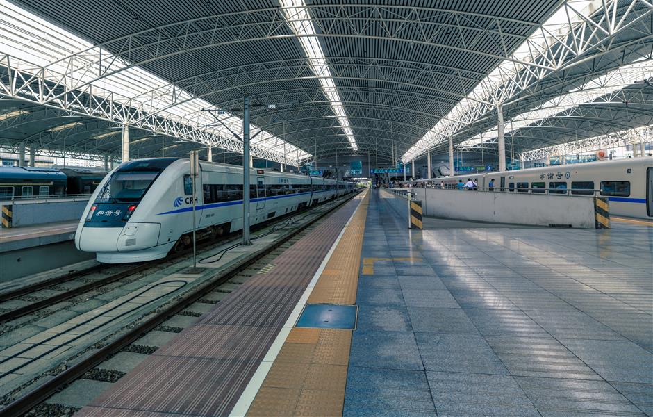 Limited-Time High-Speed Rail Discounts for Seniors in China