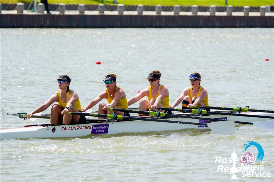 International Women's Rowing Tournament Opens in Fengxian