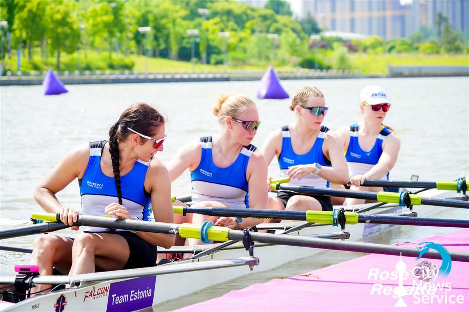 International Women's Rowing Tournament Opens in Fengxian