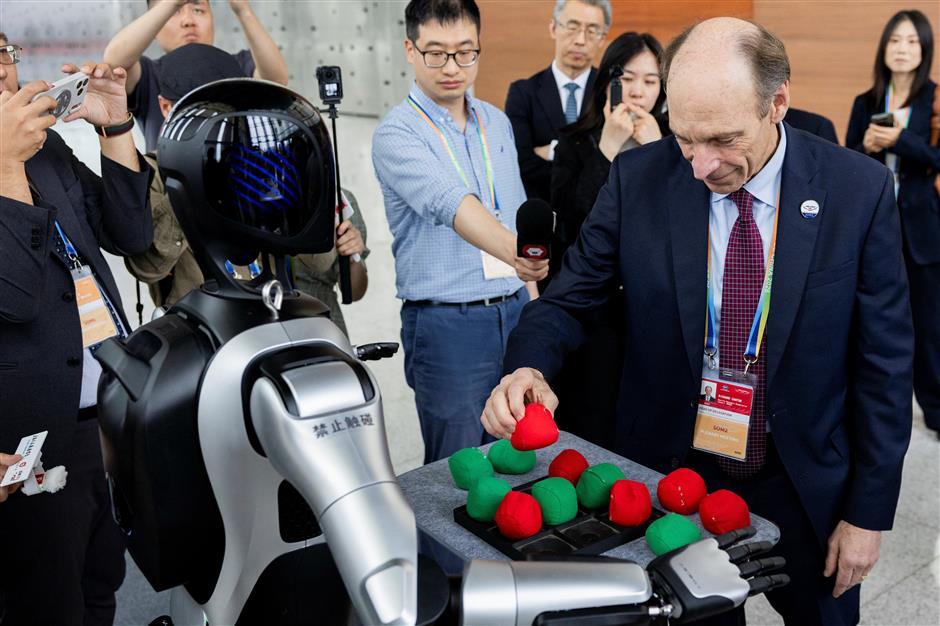 APEC Shanghai Meeting Shifts Focus to AI, Energy Security, And Supply Chain Resilience