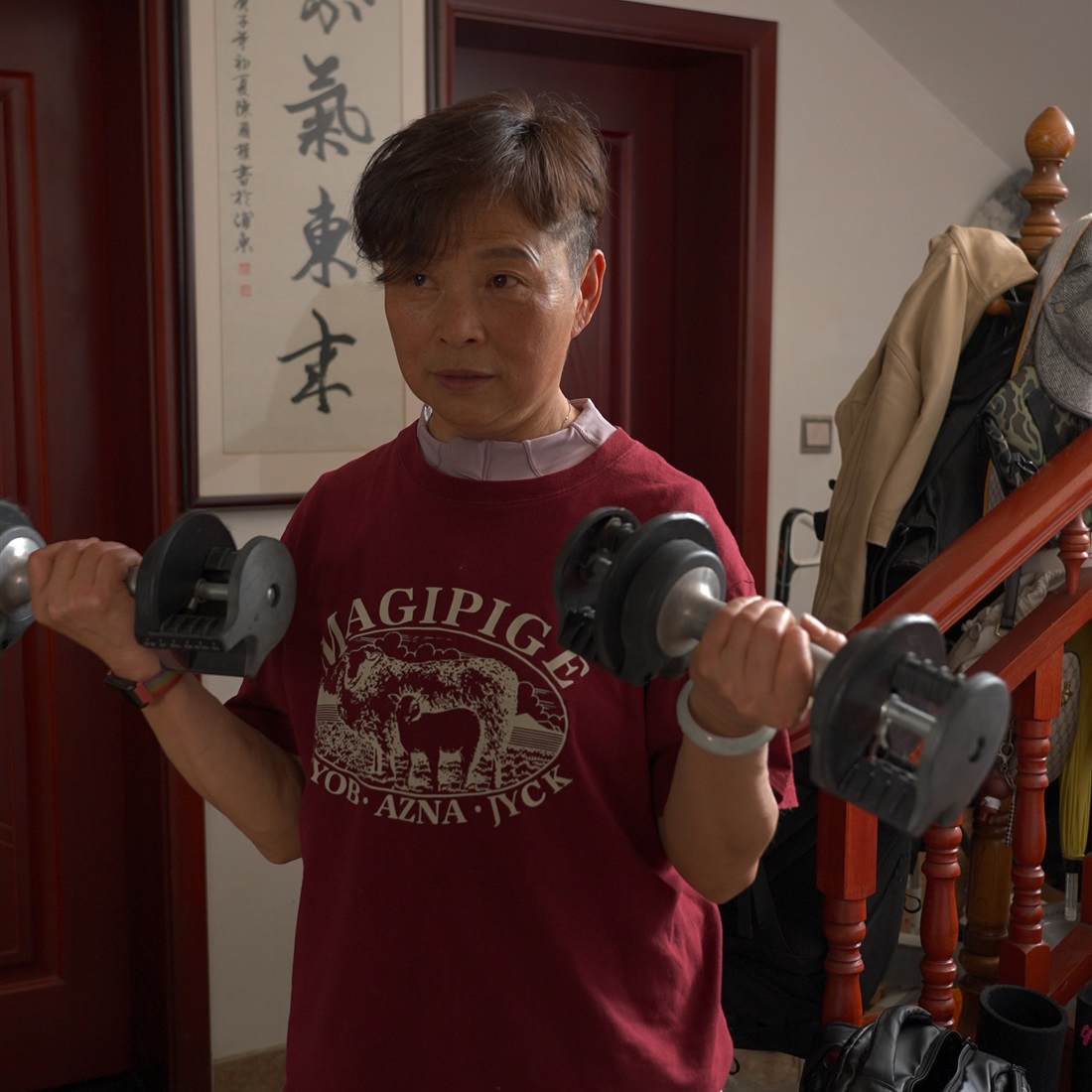 'China's Strongest Grandma': 63-Year-Old Shanghai Retiree Finds New Life Through Powerlifting