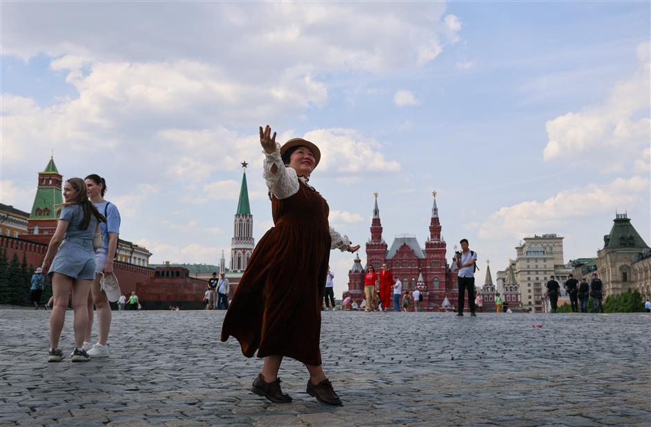 China, Russia Extend Mutual Visa-Free Stay Policies Until End Of 2027
