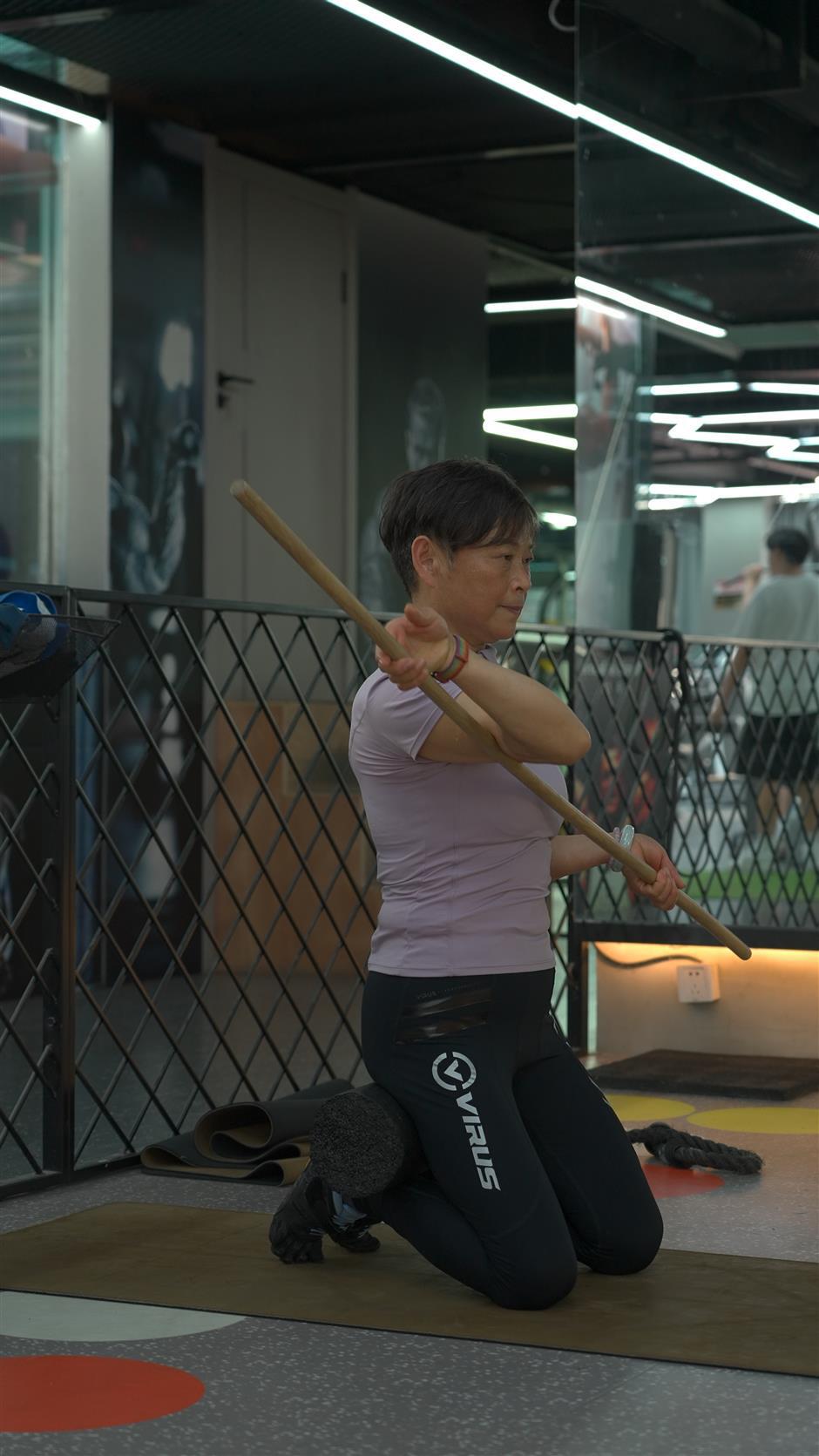 'China's Strongest Grandma': 63-Year-Old Shanghai Retiree Finds New Life Through Powerlifting