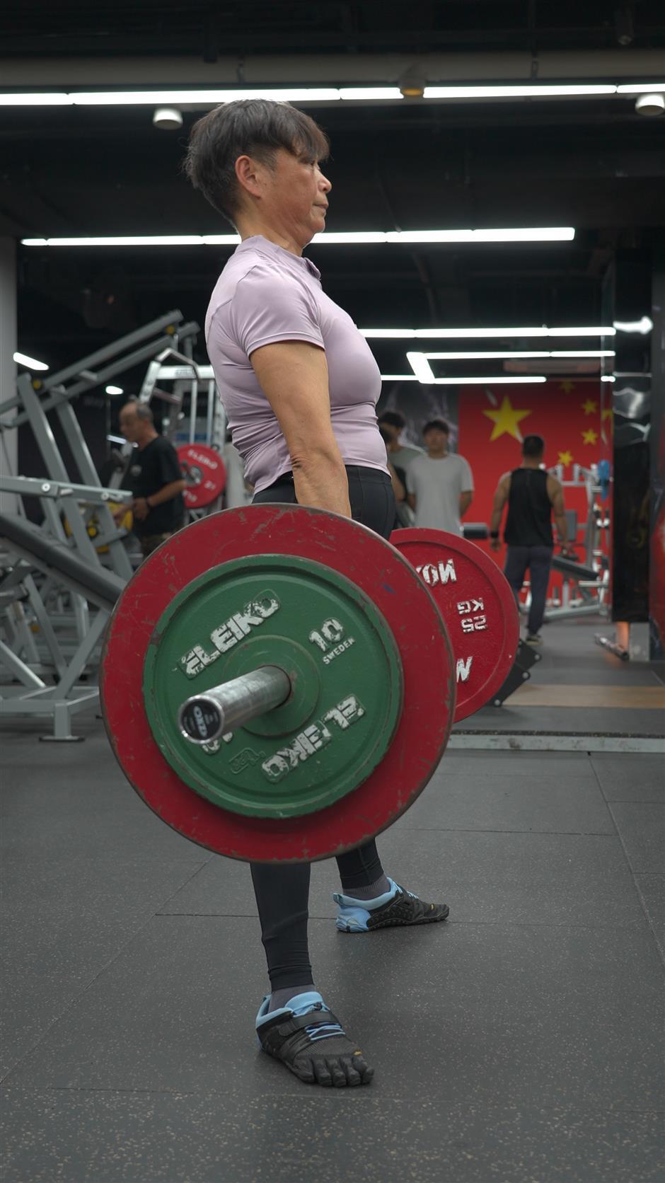 'China's Strongest Grandma': 63-Year-Old Shanghai Retiree Finds New Life Through Powerlifting