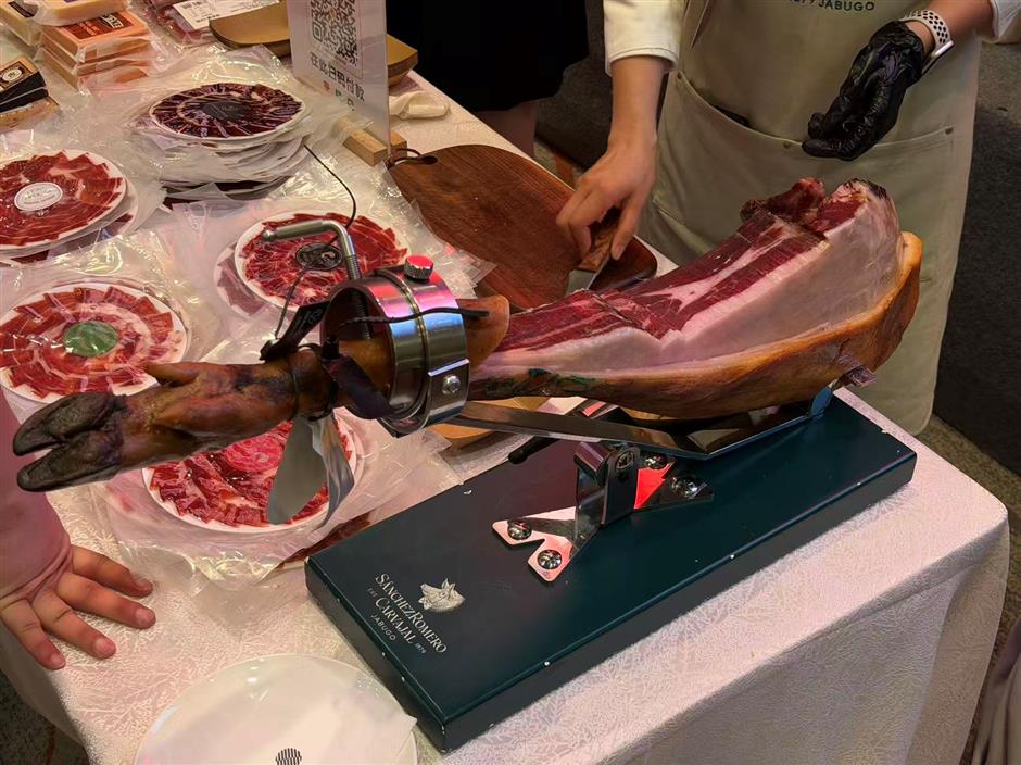 Italy Comes to Shanghai, Brings 500 Wines, Leaves Nobody Sober