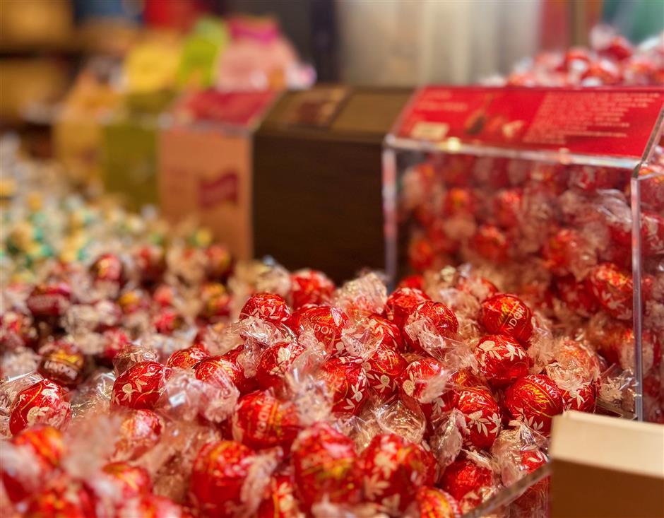 [First in SH] Unitree Robotics, Lindt & Rains in Shanghai w/New Flagships