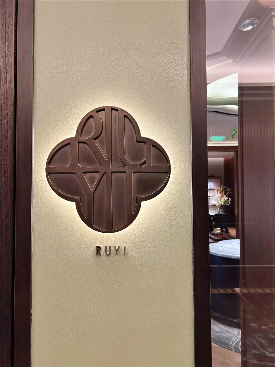 [First in SH] Unitree Robotics, Lindt & Rains in Shanghai w/New Flagships