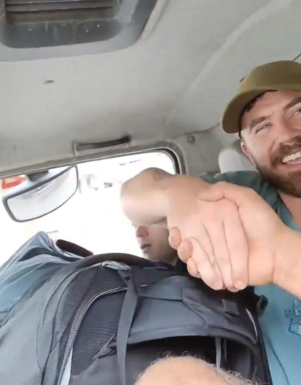 Chinese Truck Driver's Kindness Goes Viral After Picking Up 2 Foreign Influencers