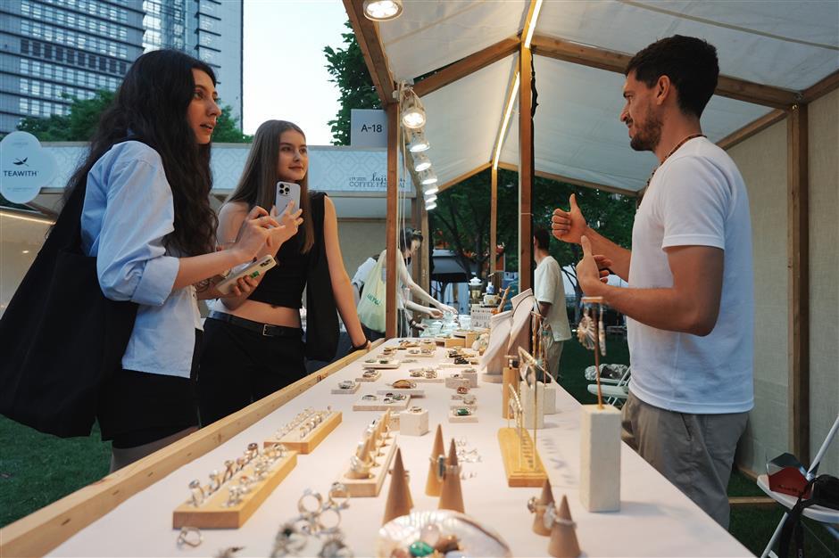 Lujiazui Festival Brews Coffee, Culture and Craft