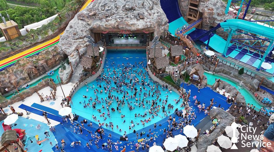 Calabash Brothers Make a Splash as Ski Resort Water Park's Summer Season Starts
