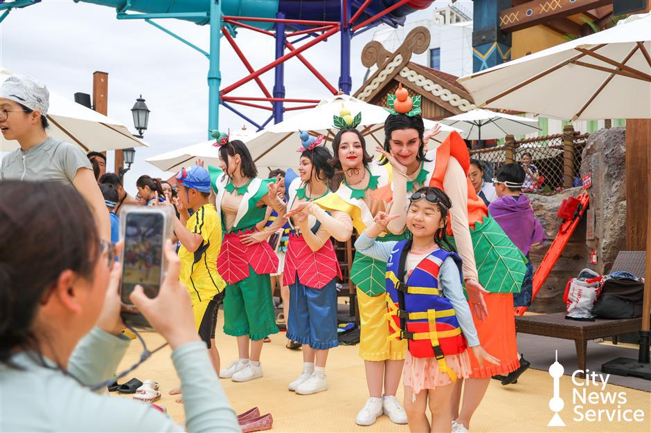 Calabash Brothers Make a Splash as Ski Resort Water Park's Summer Season Starts