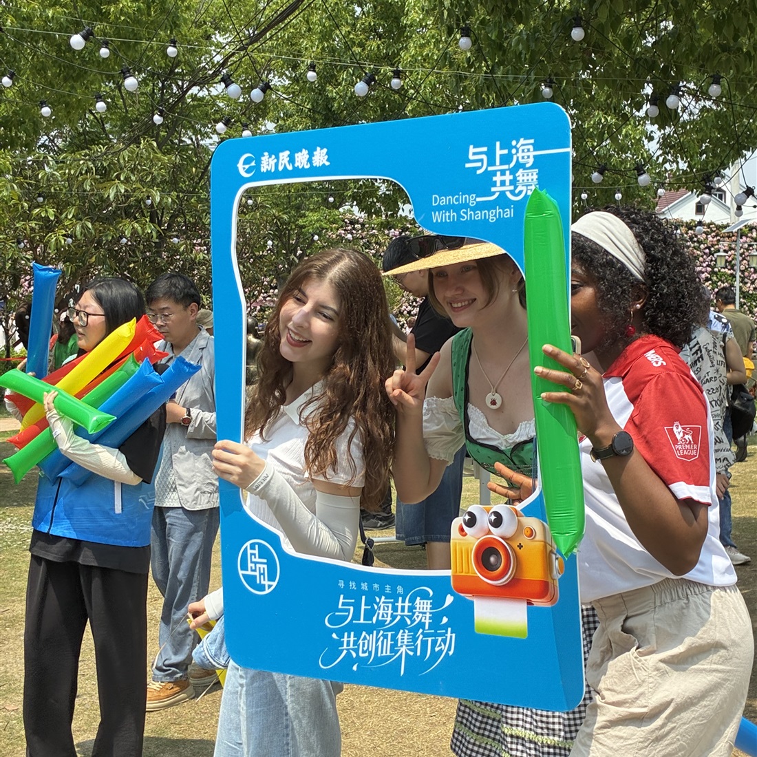 Expats and Students Make New Friends While 'Dancing with Shanghai'