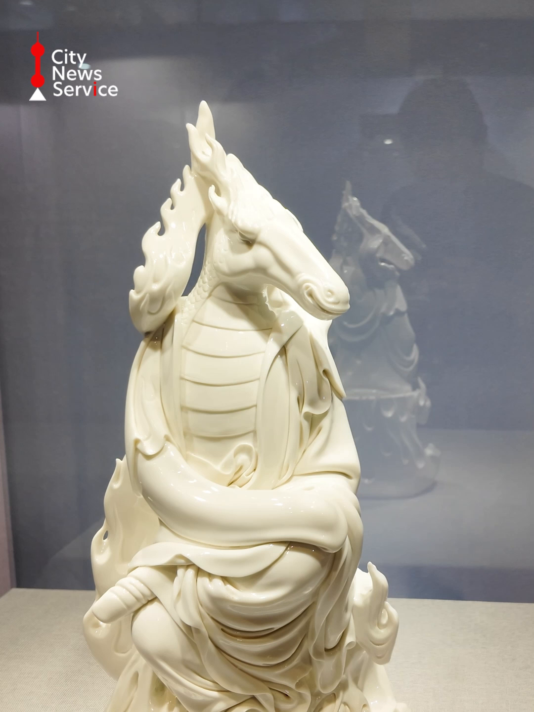 Tongji University Museum Hosts Dehua Porcelain Art Exhibition