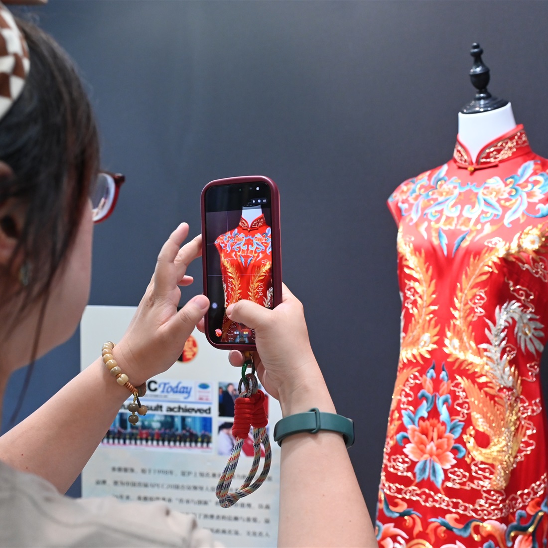 Monthlong Event Celebrates the Elegance of Qipao