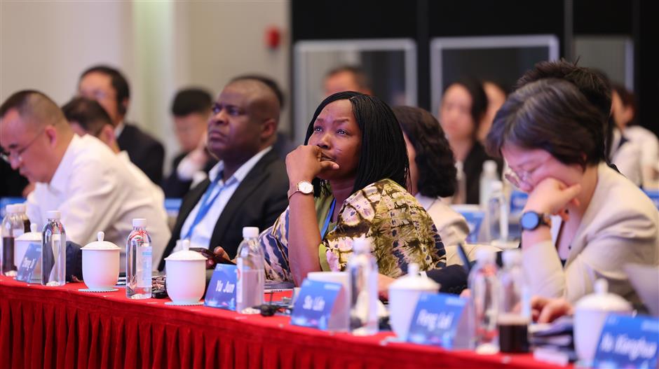 Global Experts Meet in Shanghai to Tackle Climate Challenges