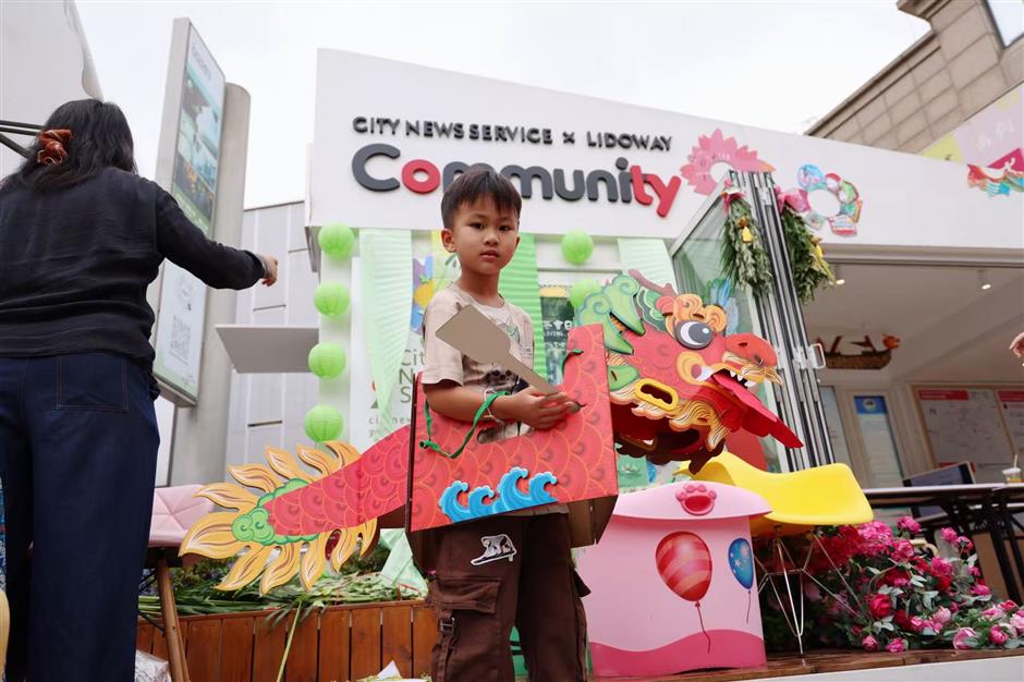 [See & Be Seen] Dragon Boat Festival Activity Brings Qingpu CNS Community Together