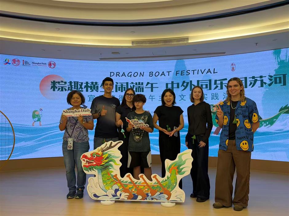 'Dragon Boat Festival Wonderland': Traditional Culture and Community Spirit Along Suzhou Creek