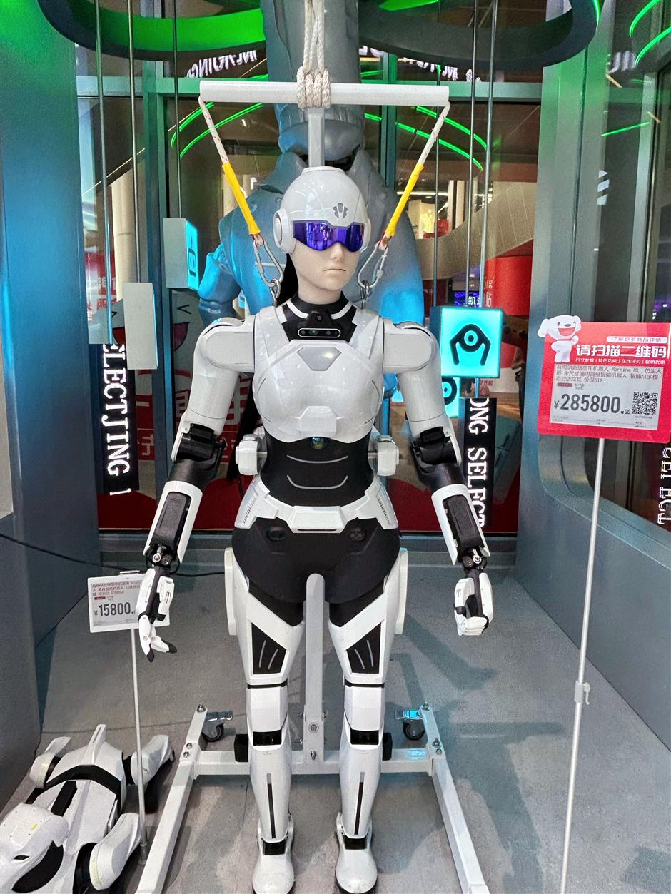 [First in SH] Square Enix, Lemon Right Snack Store, AgiBot and Moomin Line Art Bring New Concepts to City