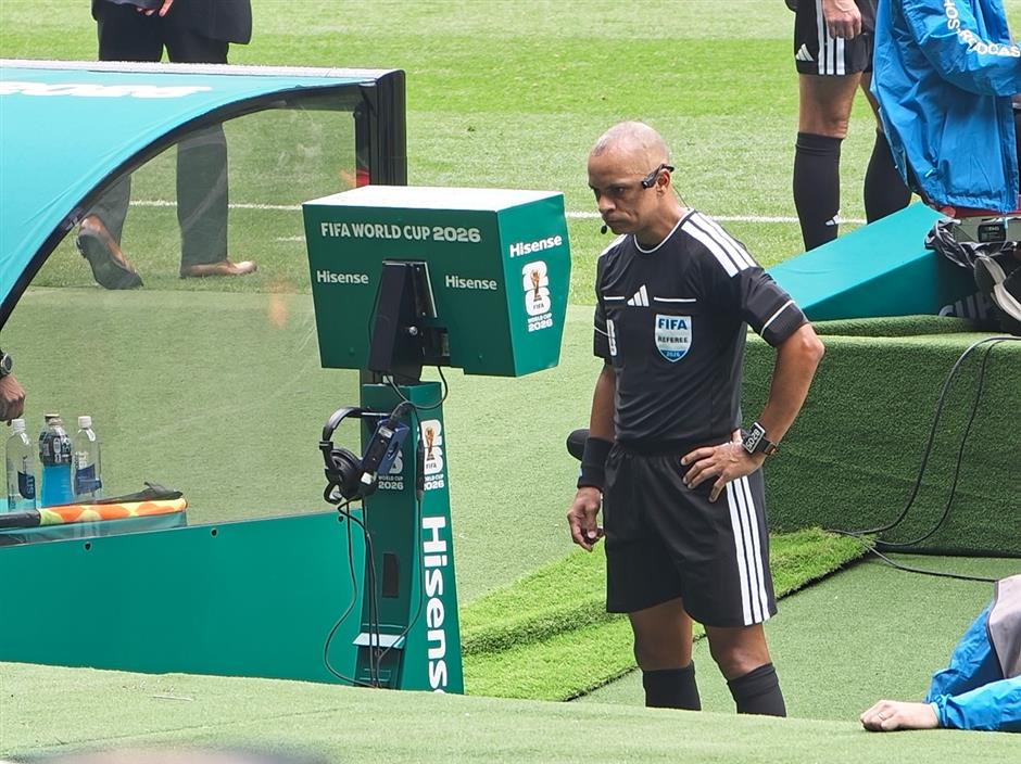 Chinese Tech Giants Take Center Stage at 2026 World Cup with AI and Hardware Displays