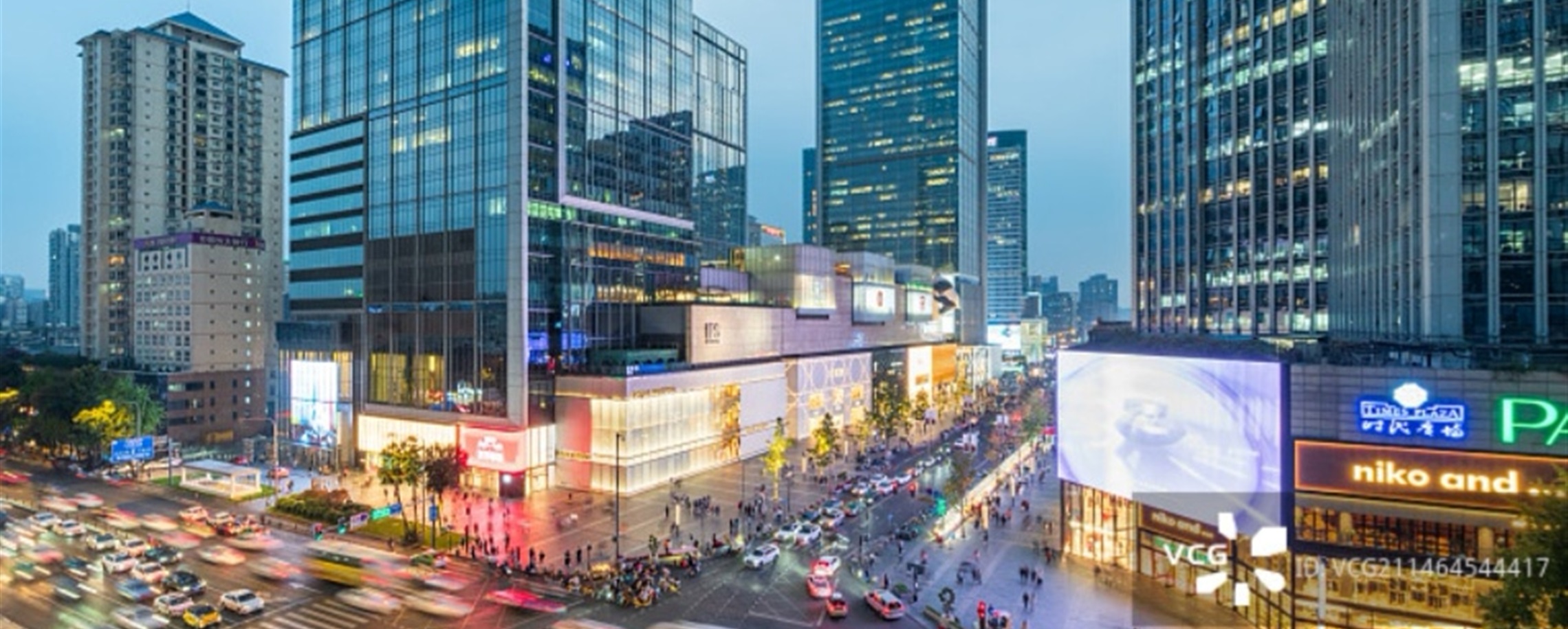 China Retail Sales Fall in May, Ending 3-Year Growth Streak