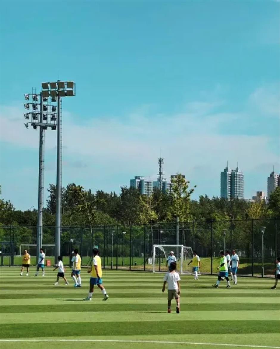 ワールドカップをもっと身近に!上海の人気市民サッカー場まとめ