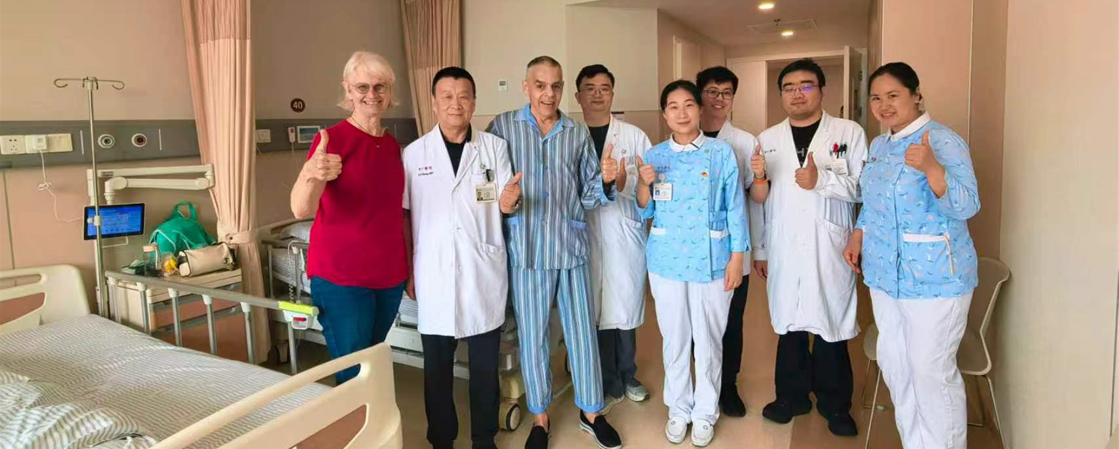 [Expats &amp; Ailments] Shanghai Surgeons Use Innovative Technique to Restore Mobility in 24 Hours