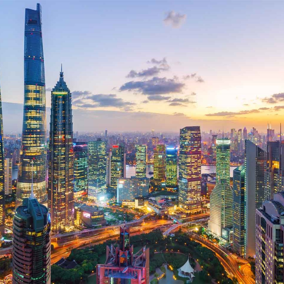 'Twin Stars' of Finance: Hong Kong, Shanghai Celebrate Closer Union