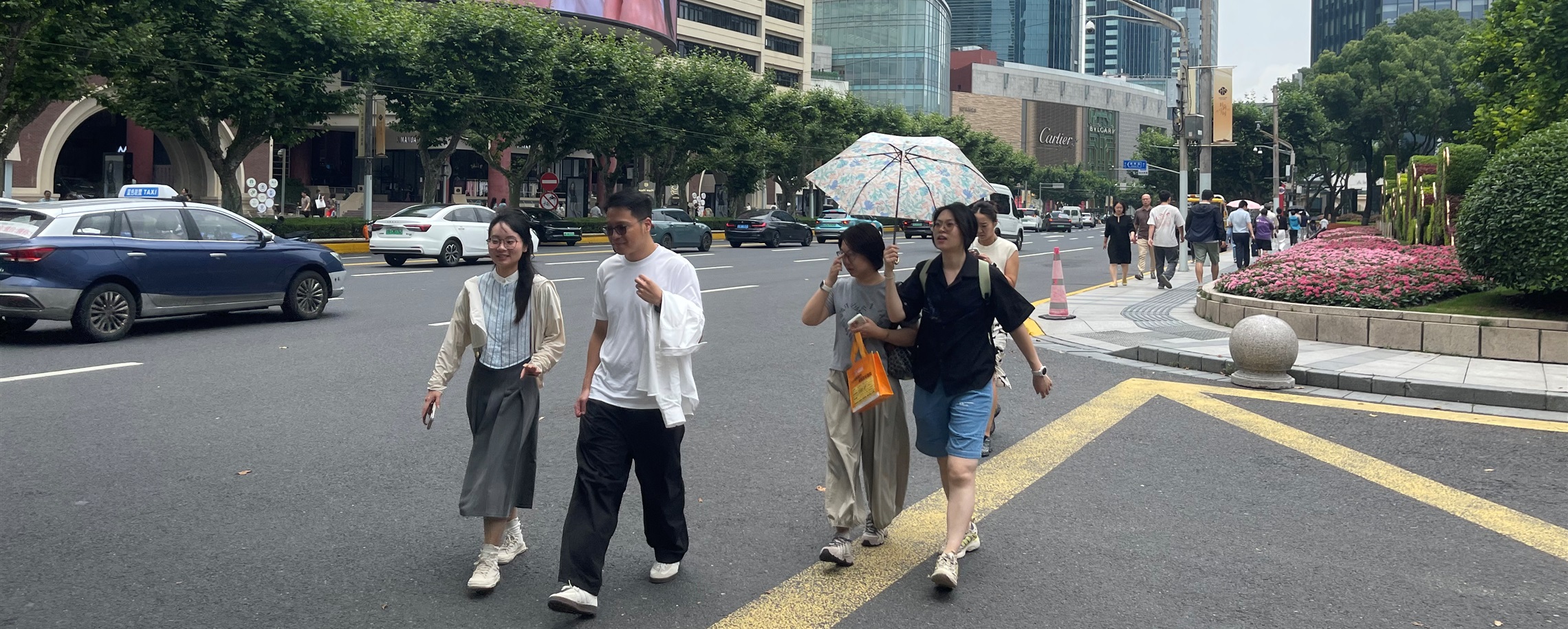 Mercury Rising: Shanghai Braces for Heat as Plum Rain Eases